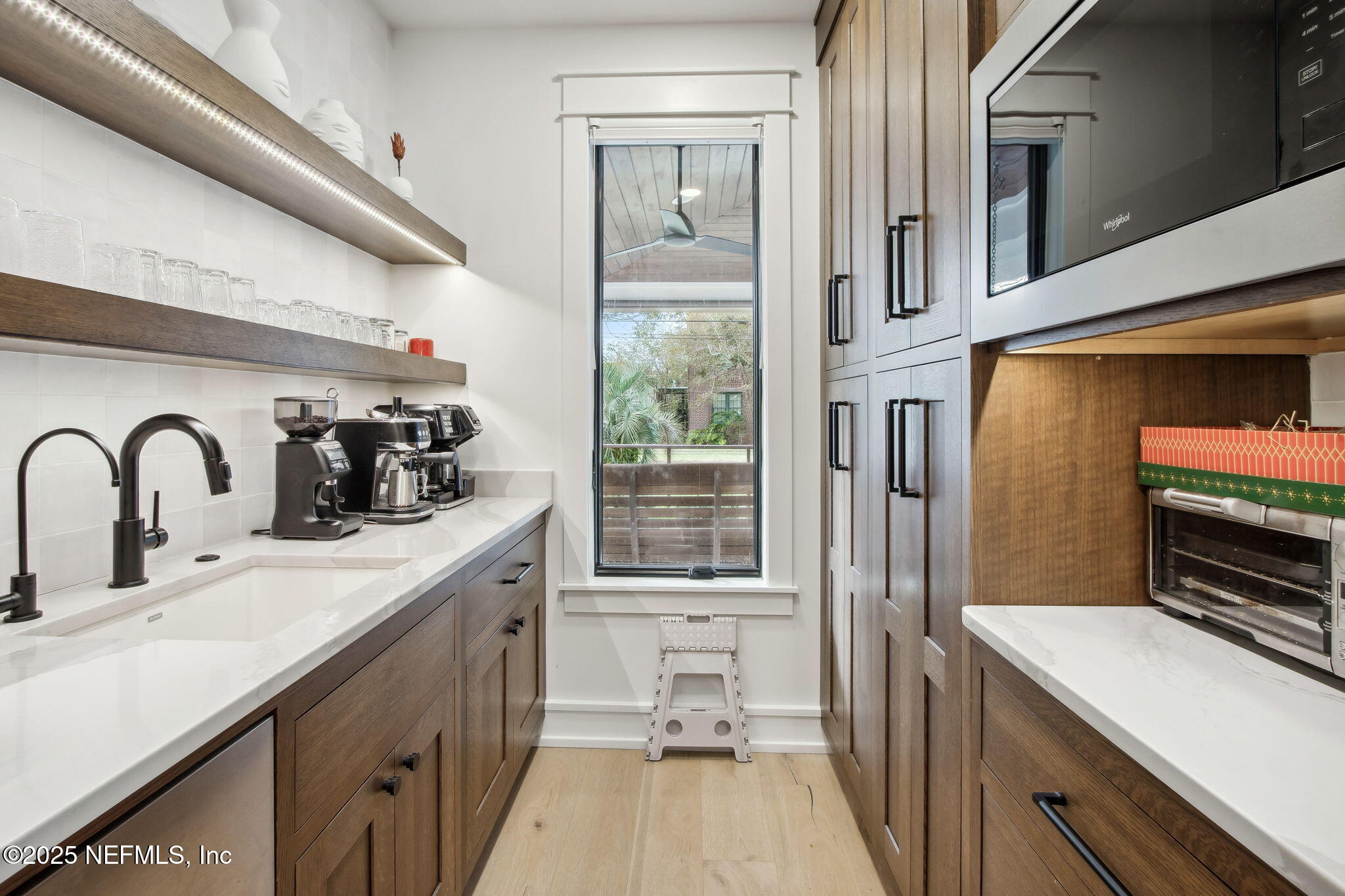 230 S 3RD Street