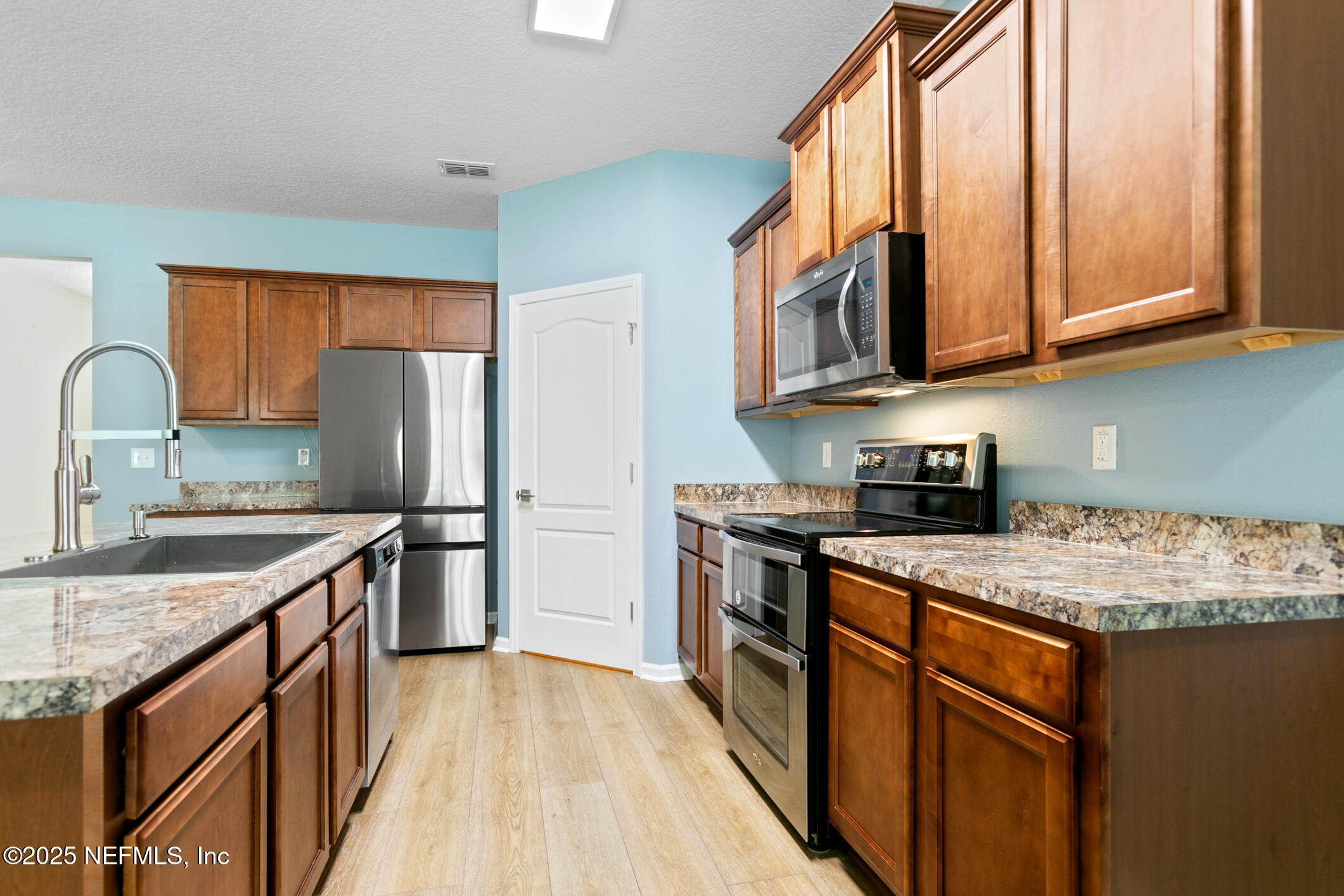 75079 MORNING GLEN Court