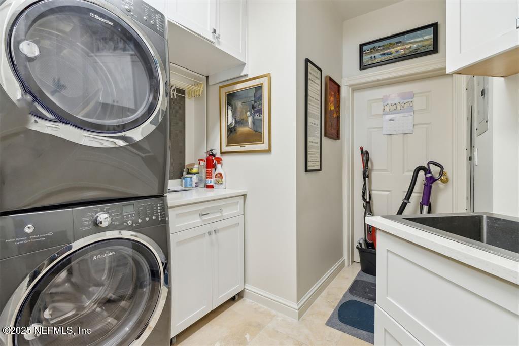 719 OCEAN CLUB Court 719