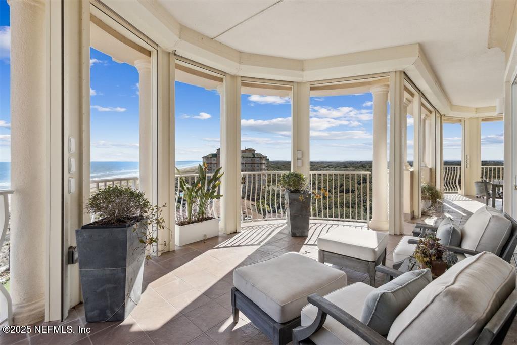 719 OCEAN CLUB Court 719