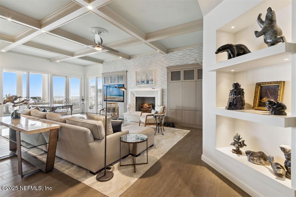 719 OCEAN CLUB Court 719