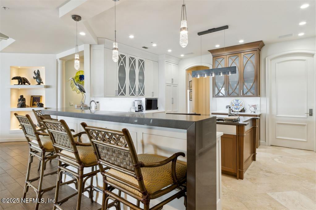 719 OCEAN CLUB Court 719