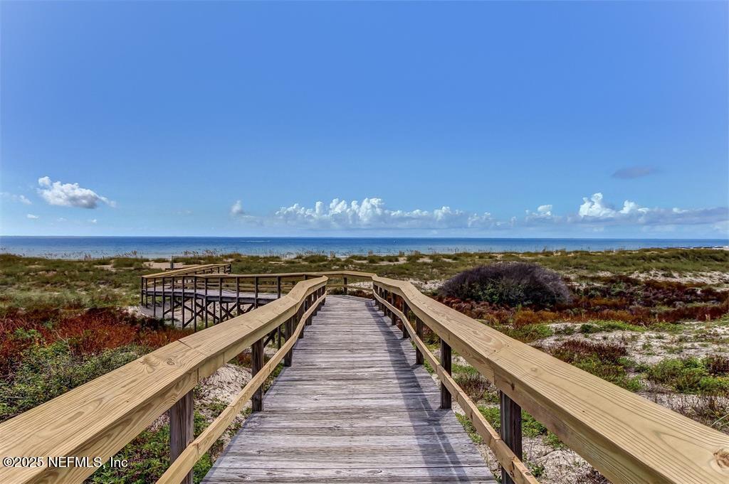 719 OCEAN CLUB Court 719