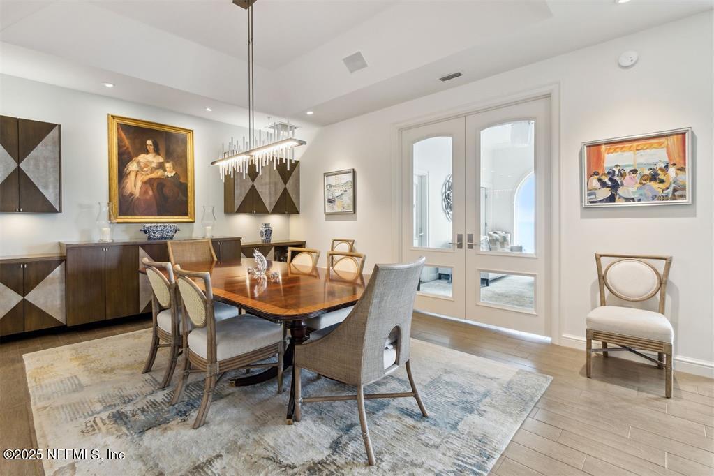 719 OCEAN CLUB Court 719