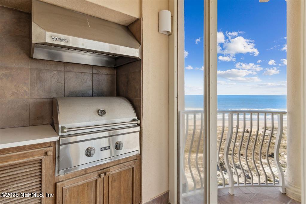 719 OCEAN CLUB Court 719