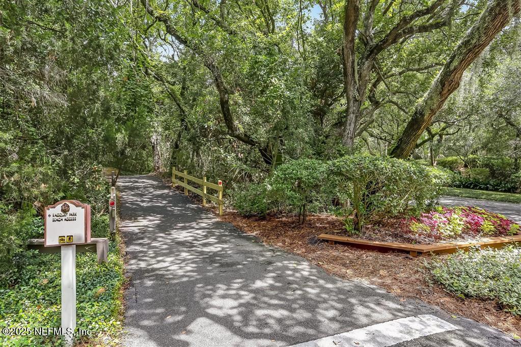 2098 BEACH WOOD Road