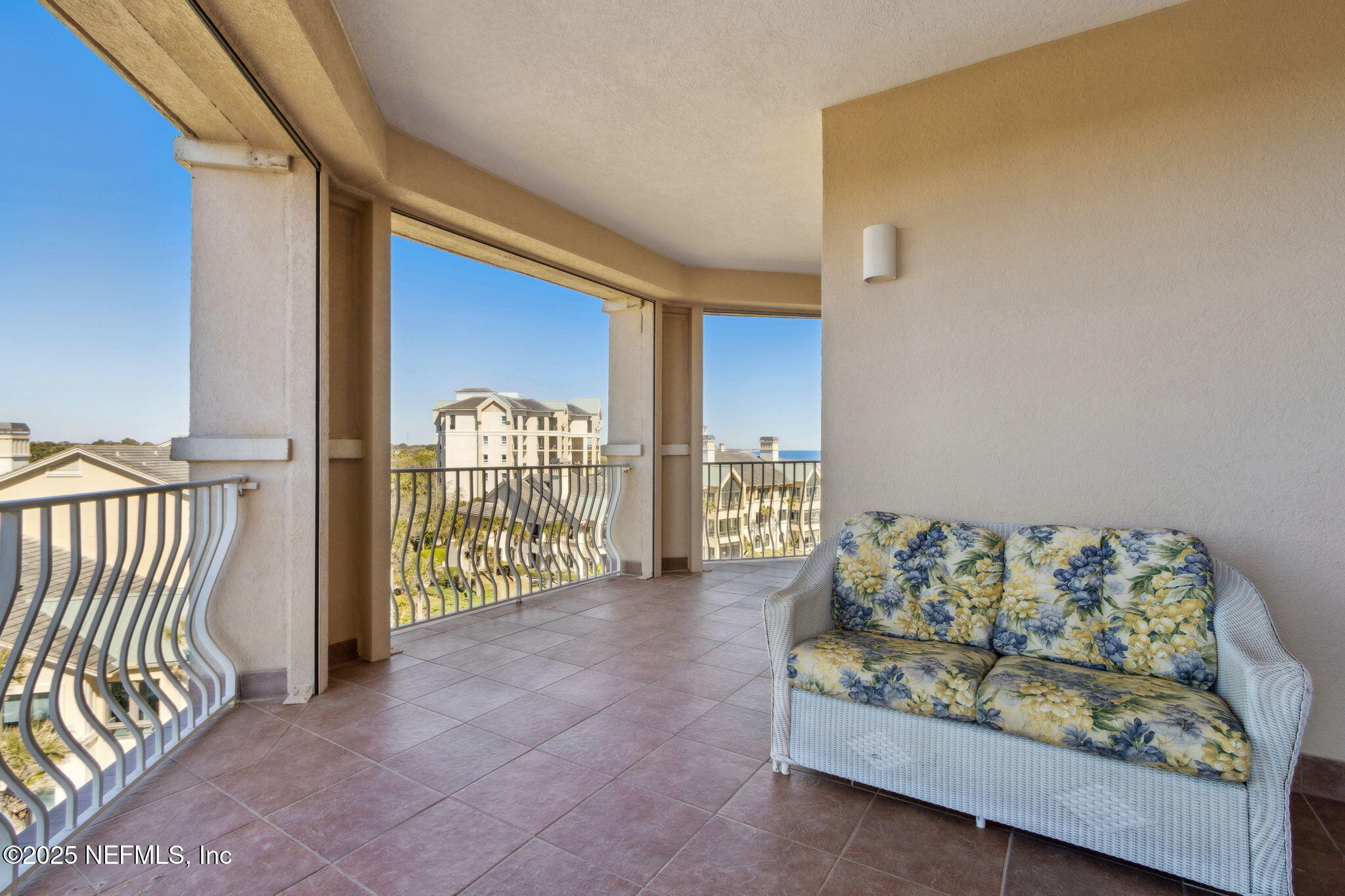 457 BEACHSIDE Place