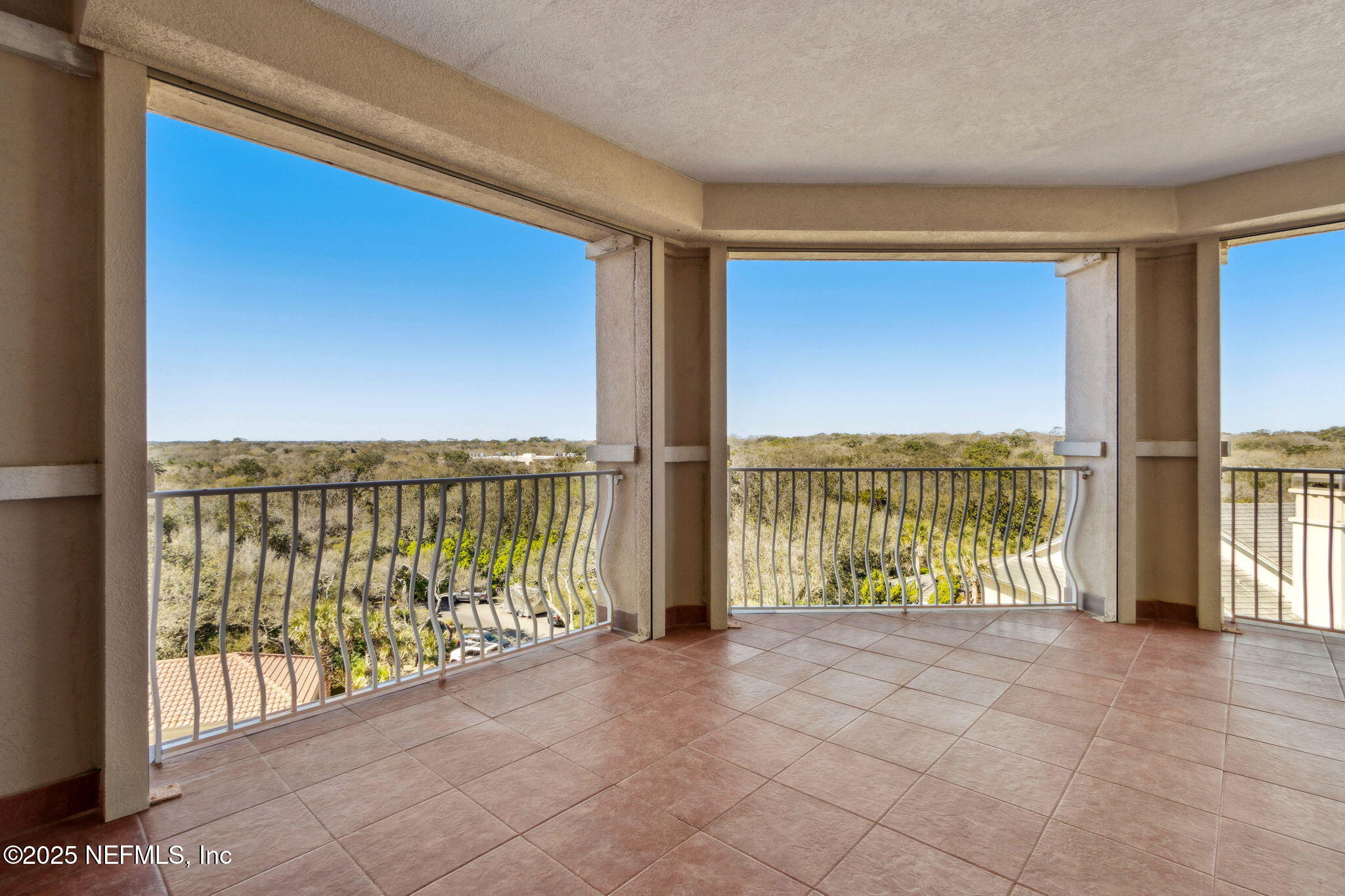 457 BEACHSIDE Place