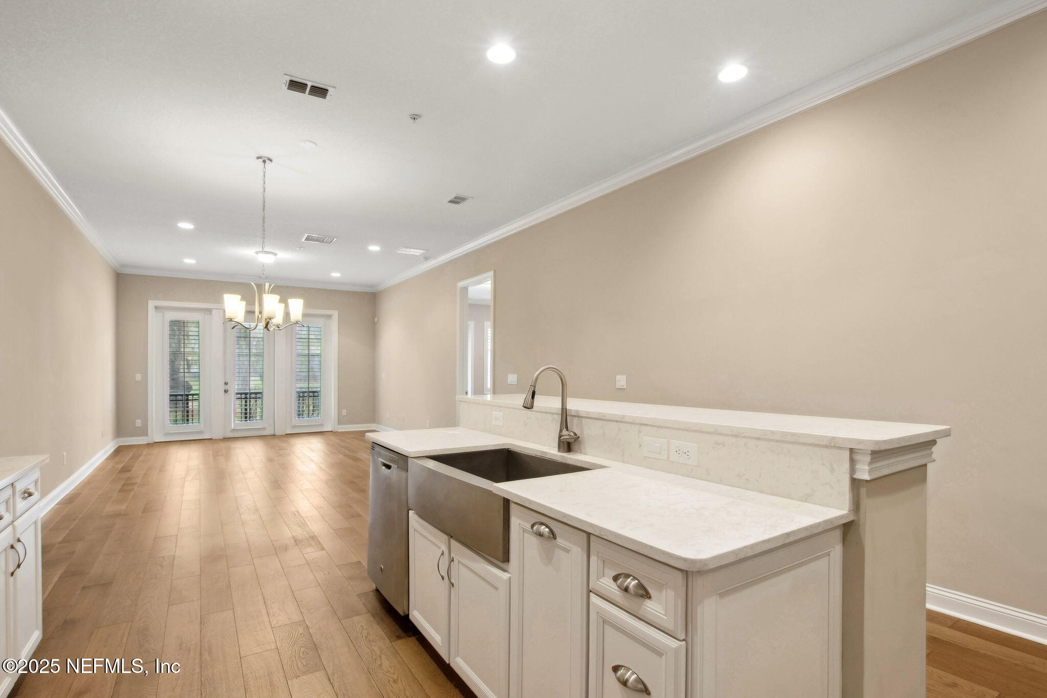 95158 SUMMERWOODS Circle 2003