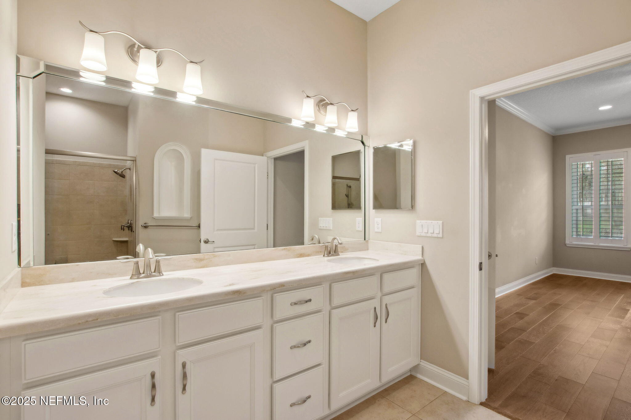 95158 SUMMERWOODS Circle 2003