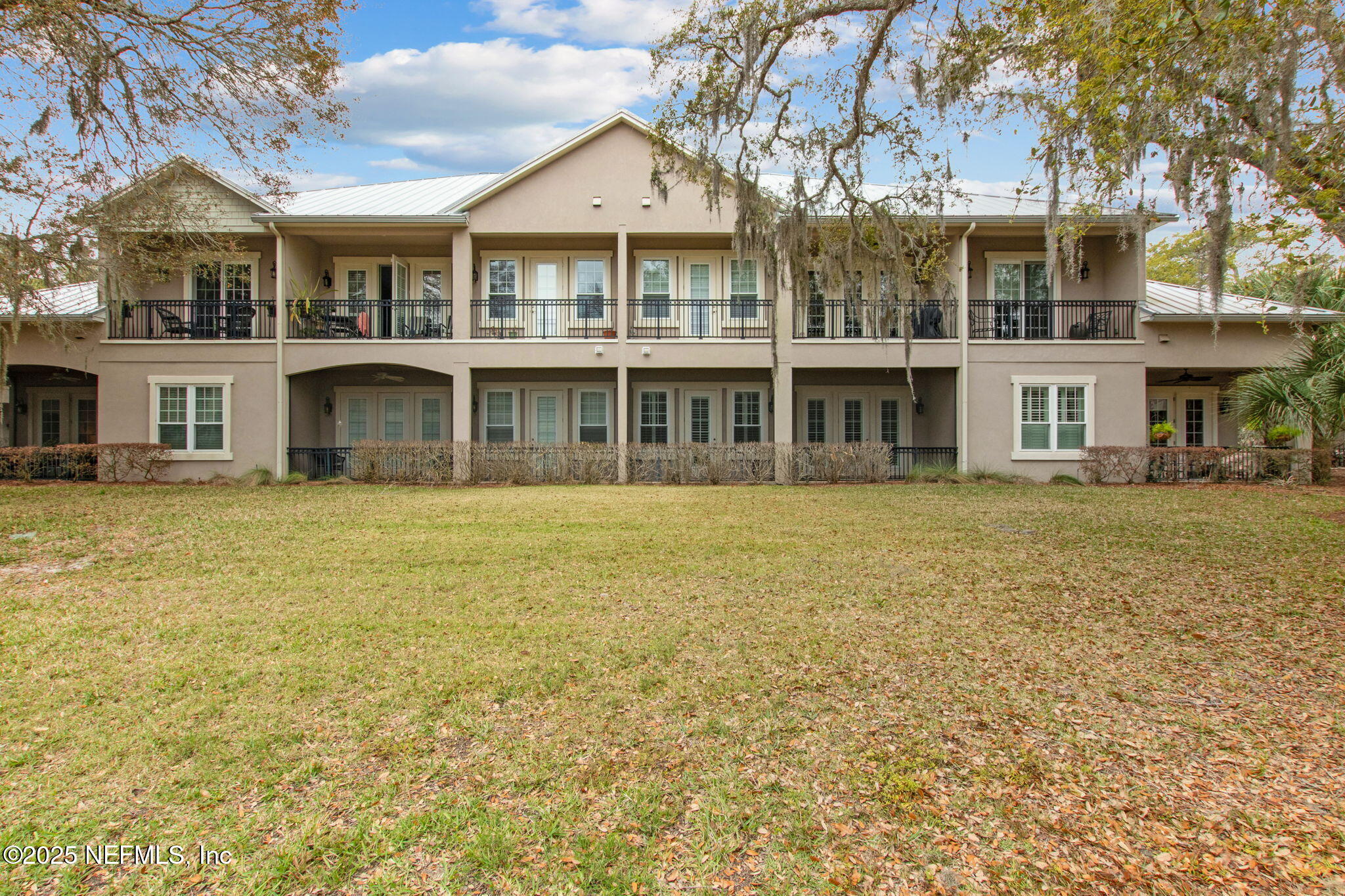 95158 SUMMERWOODS Circle 2003