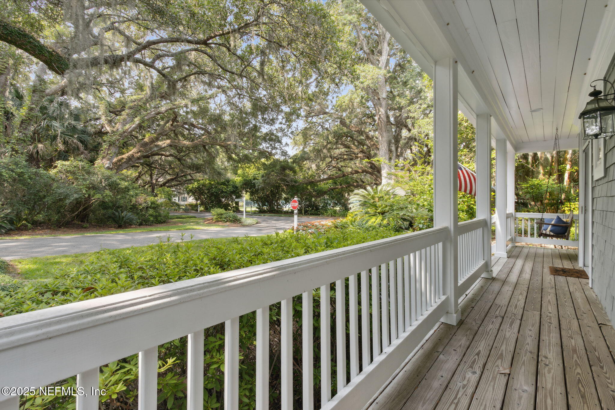2 HERON OAKS Court