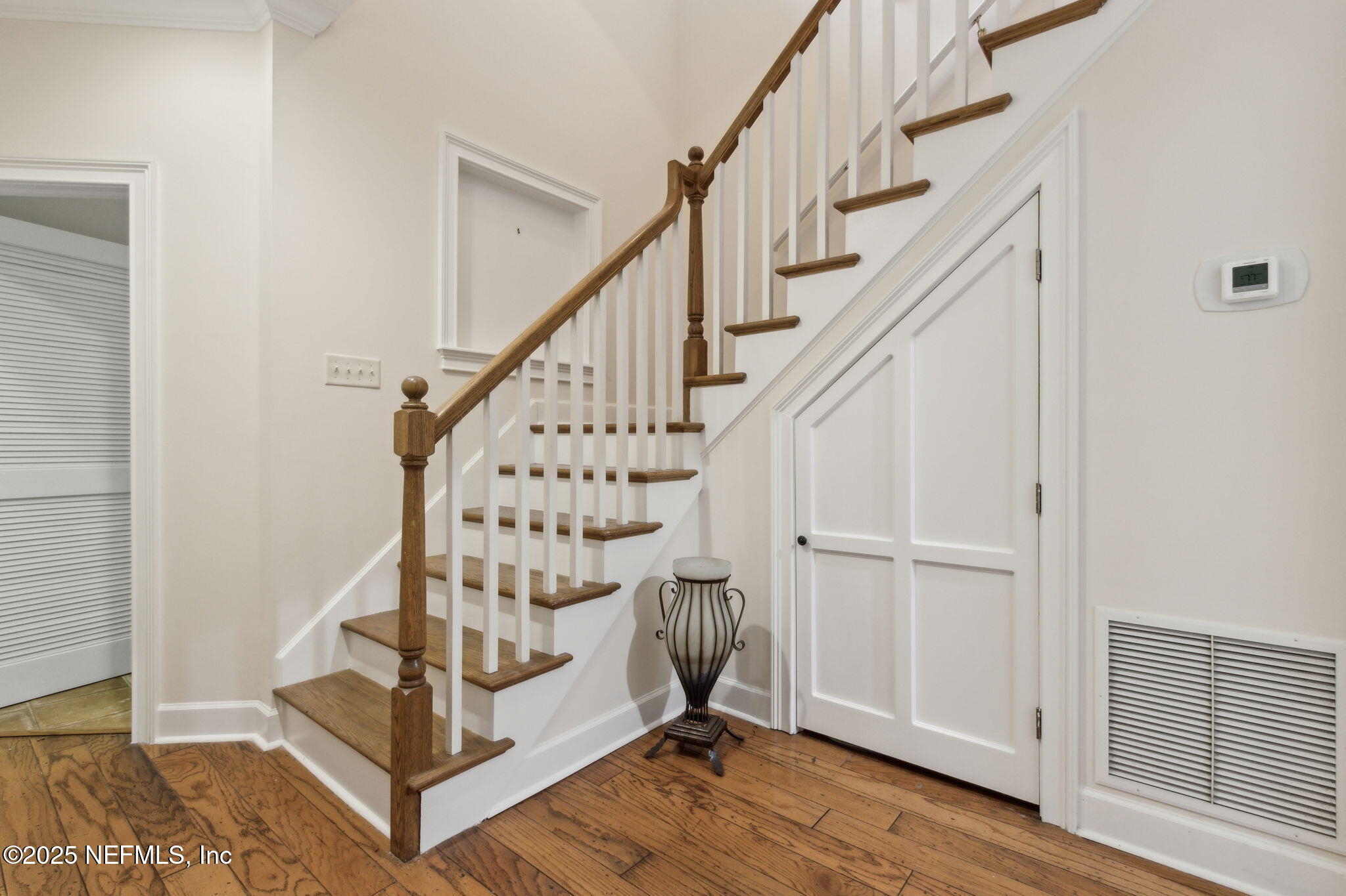 2 HERON OAKS Court