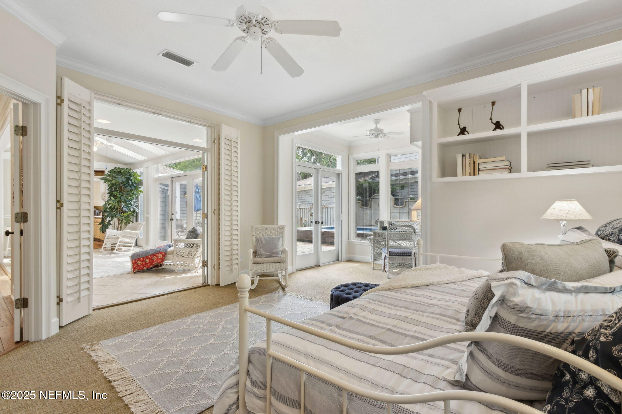 2 HERON OAKS Court