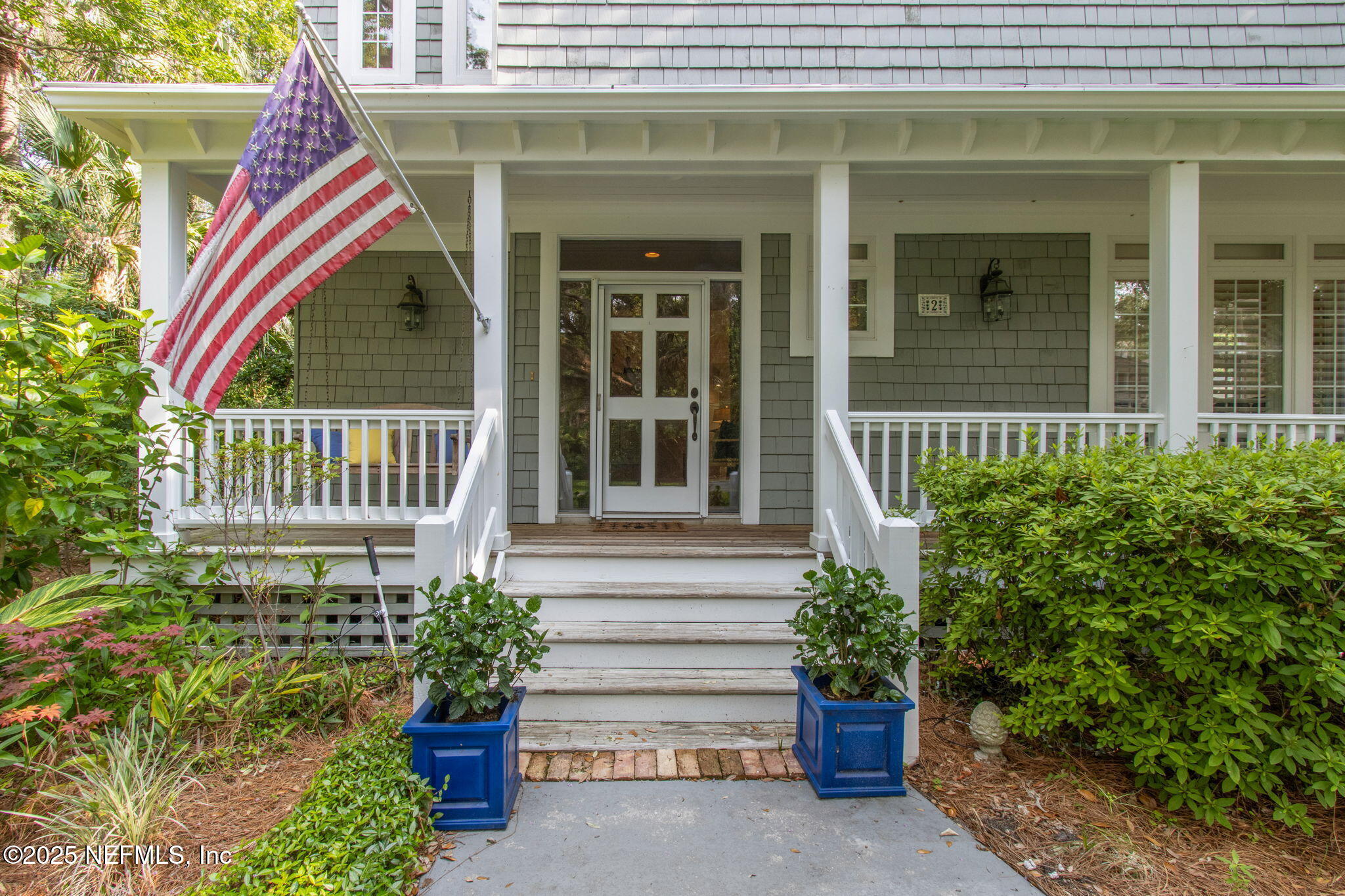 2 HERON OAKS Court