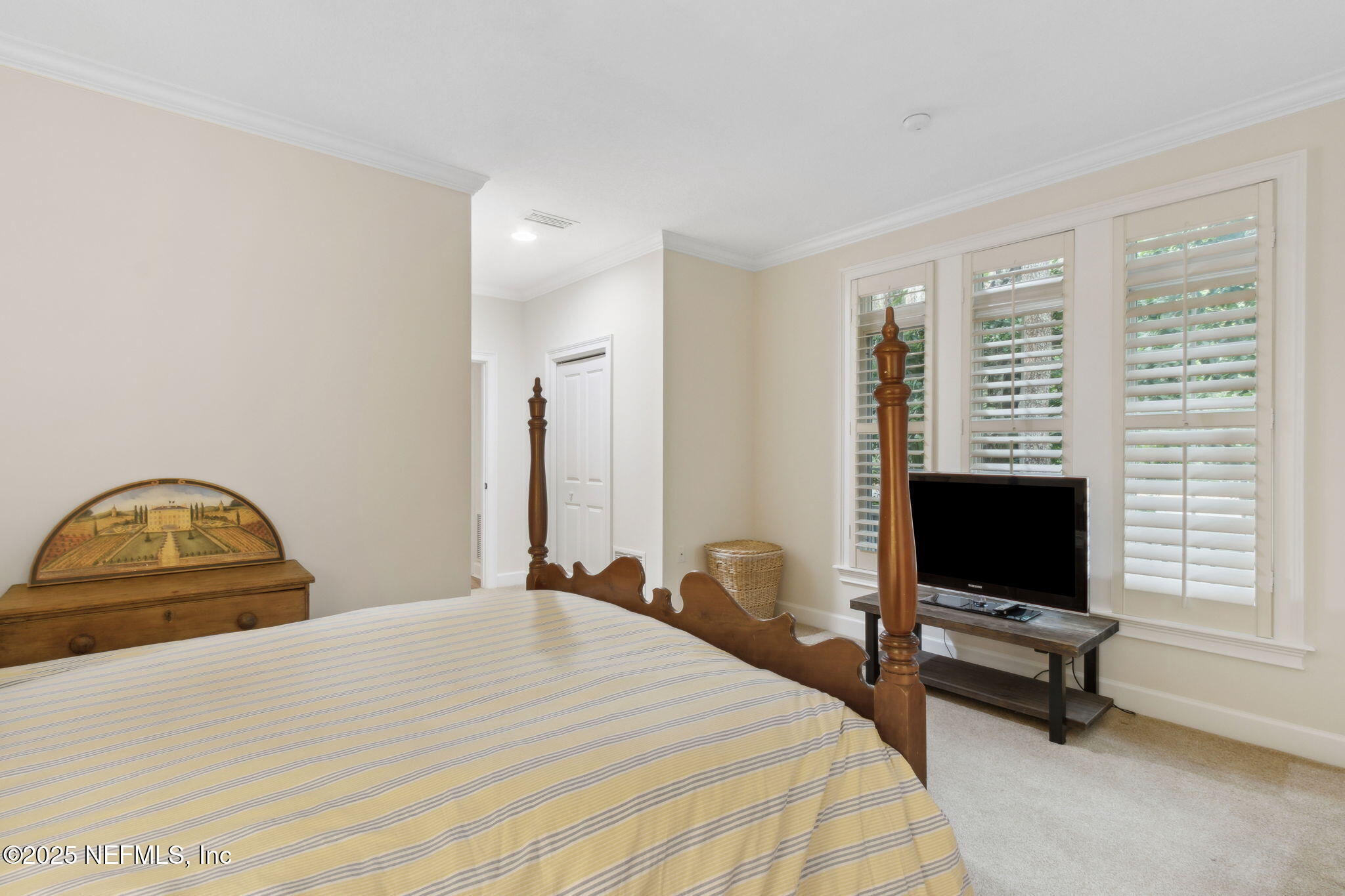 2 HERON OAKS Court