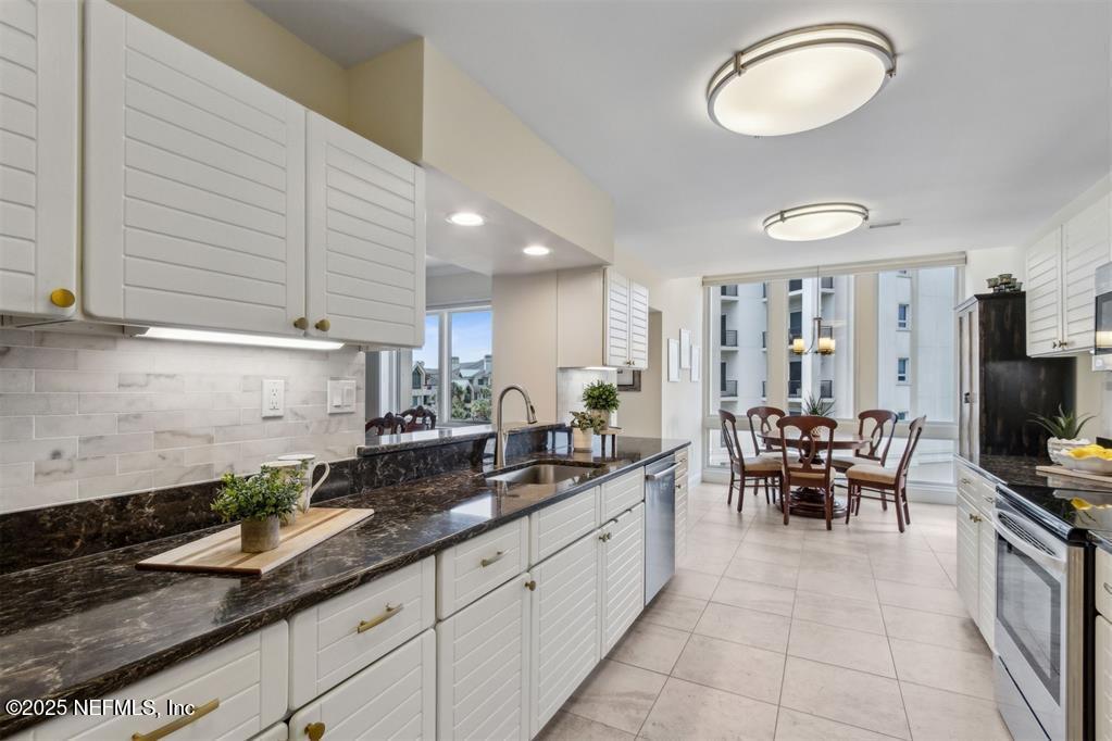 6545 SPYGLASS Circle
