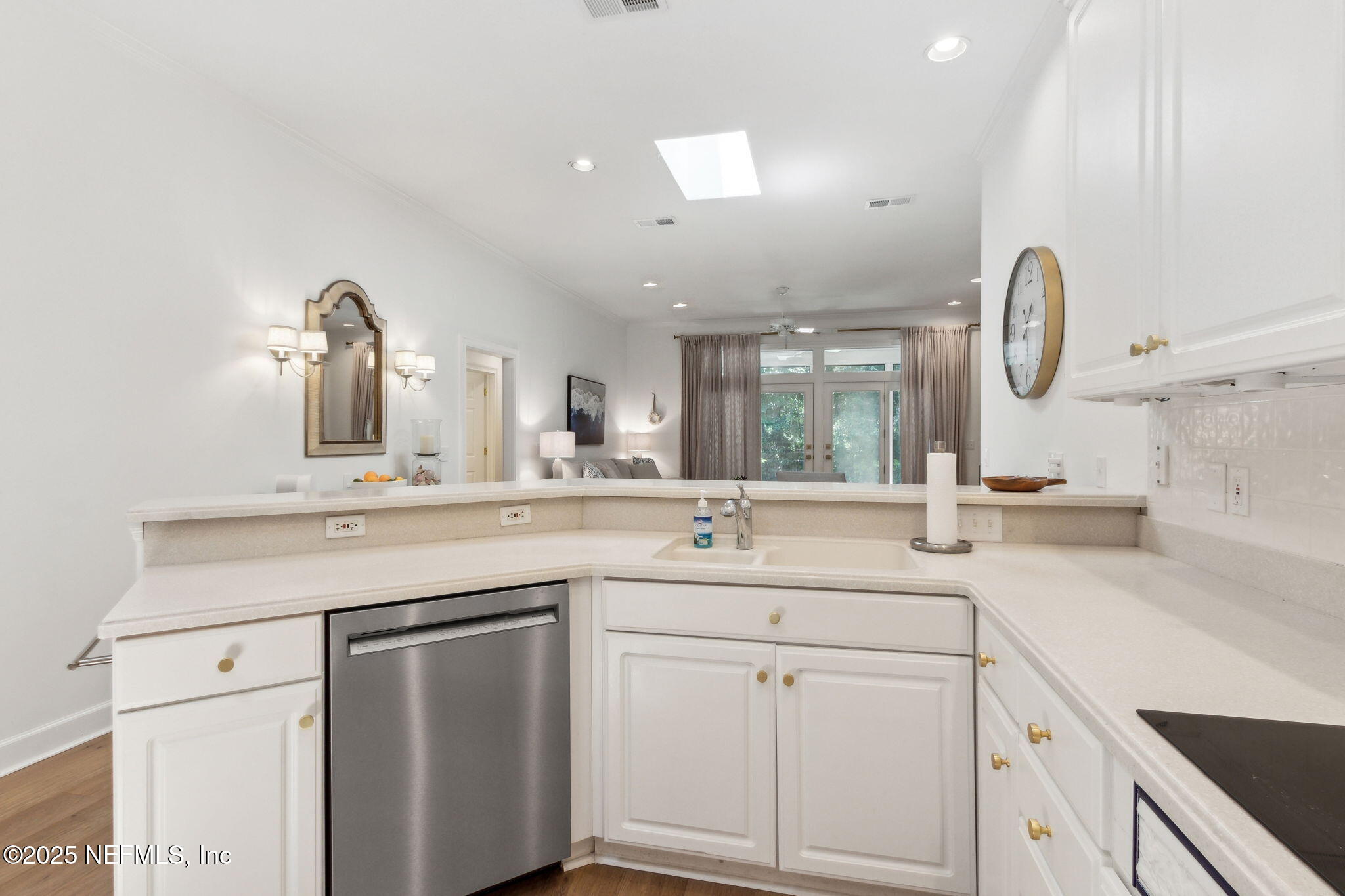 15 MARSH CREEK Road