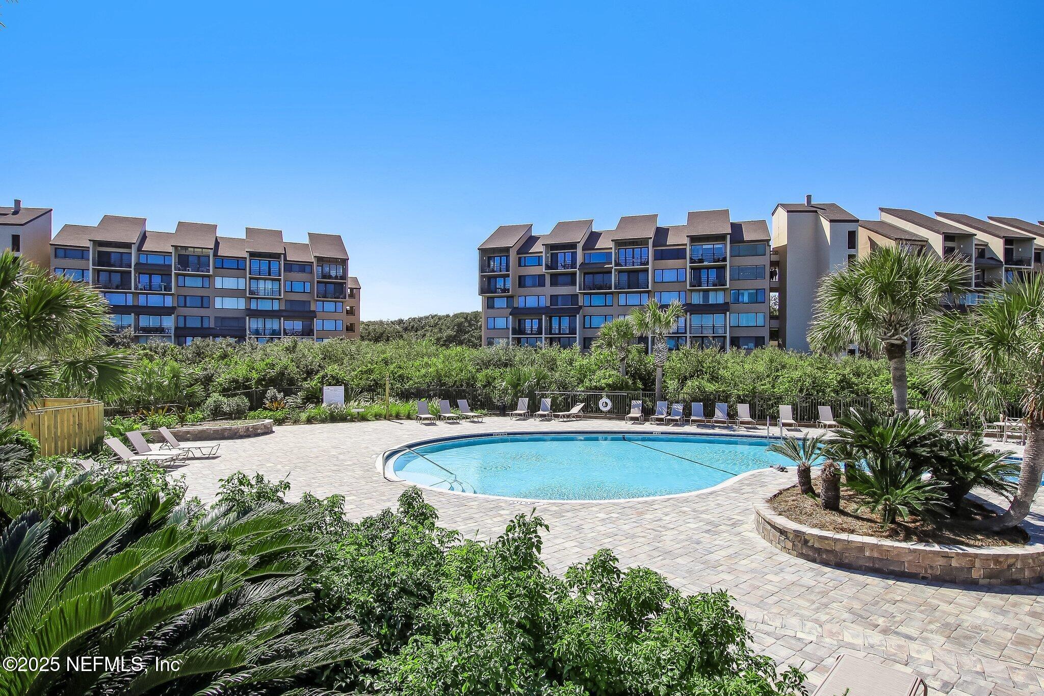 1122 BEACH WALKER Road