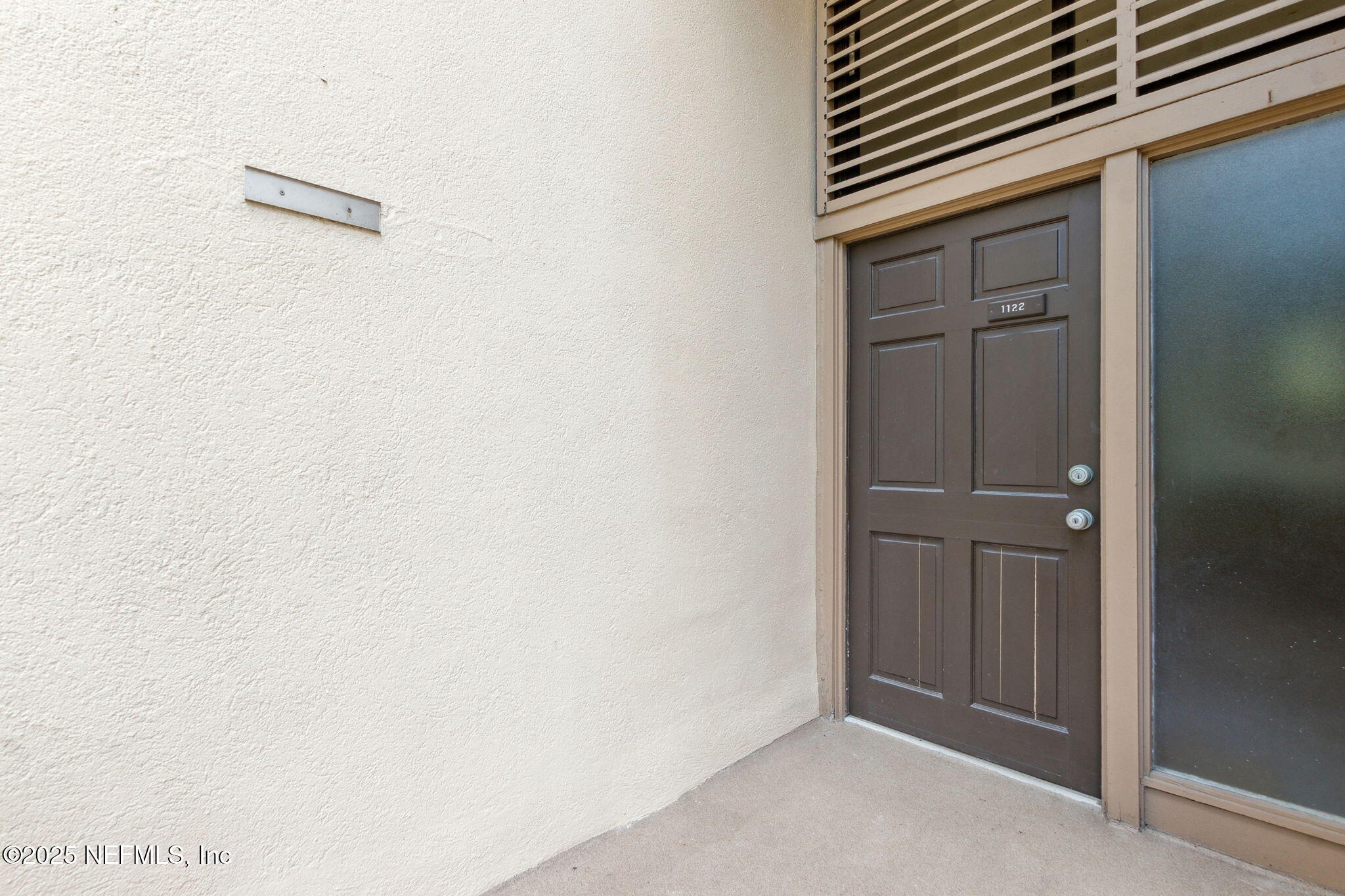 1122 BEACH WALKER Road