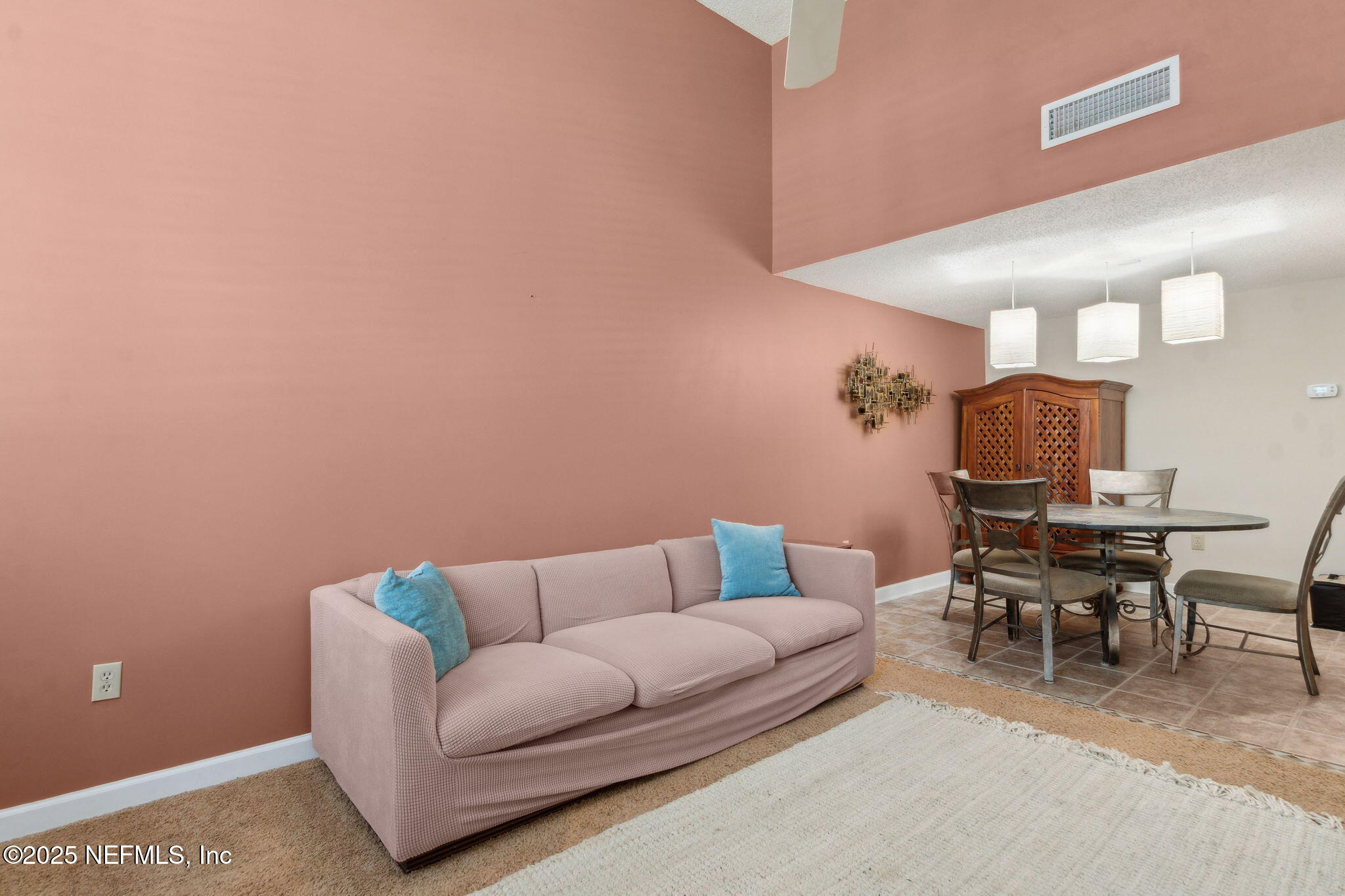 1122 BEACH WALKER Road