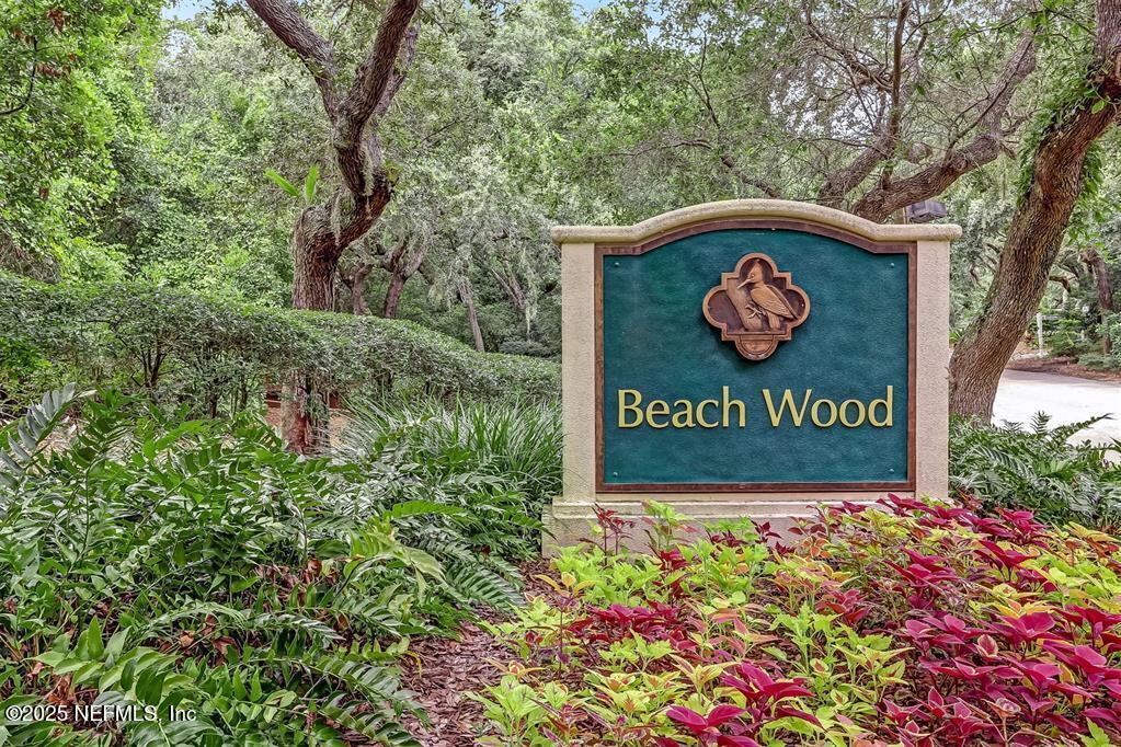 2104 BEACH WOOD Road