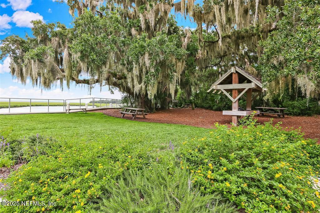 2104 BEACH WOOD Road