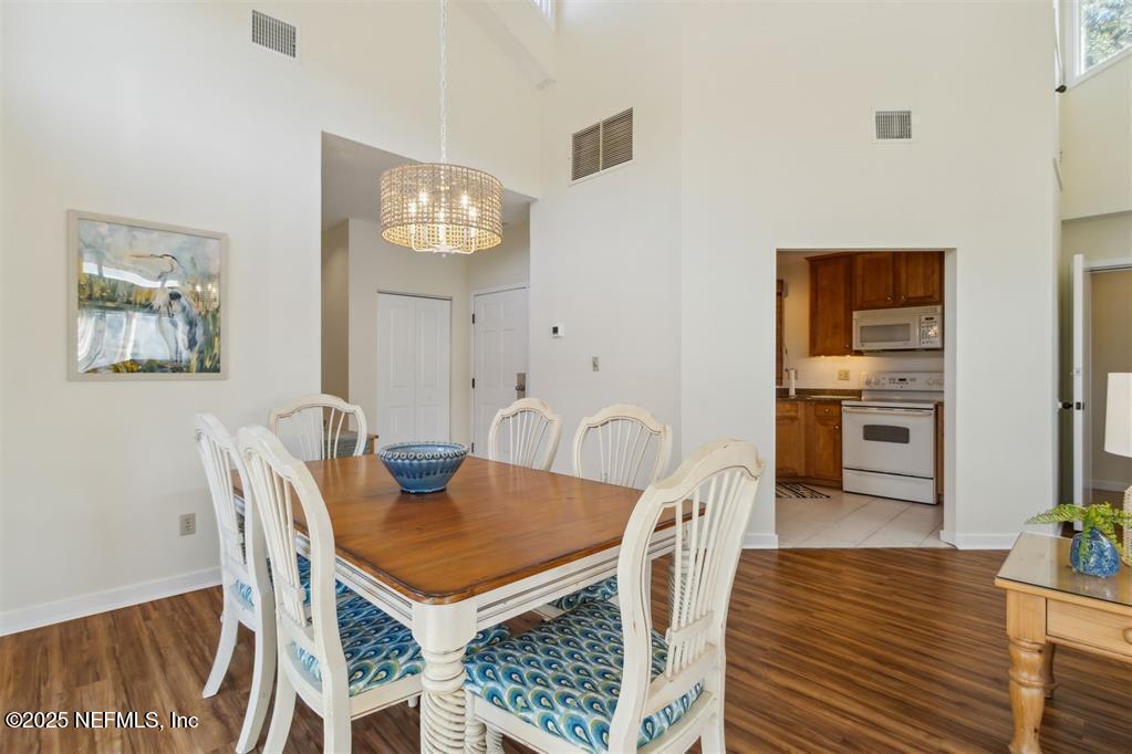 2317 &2319 BOXWOOD Lane