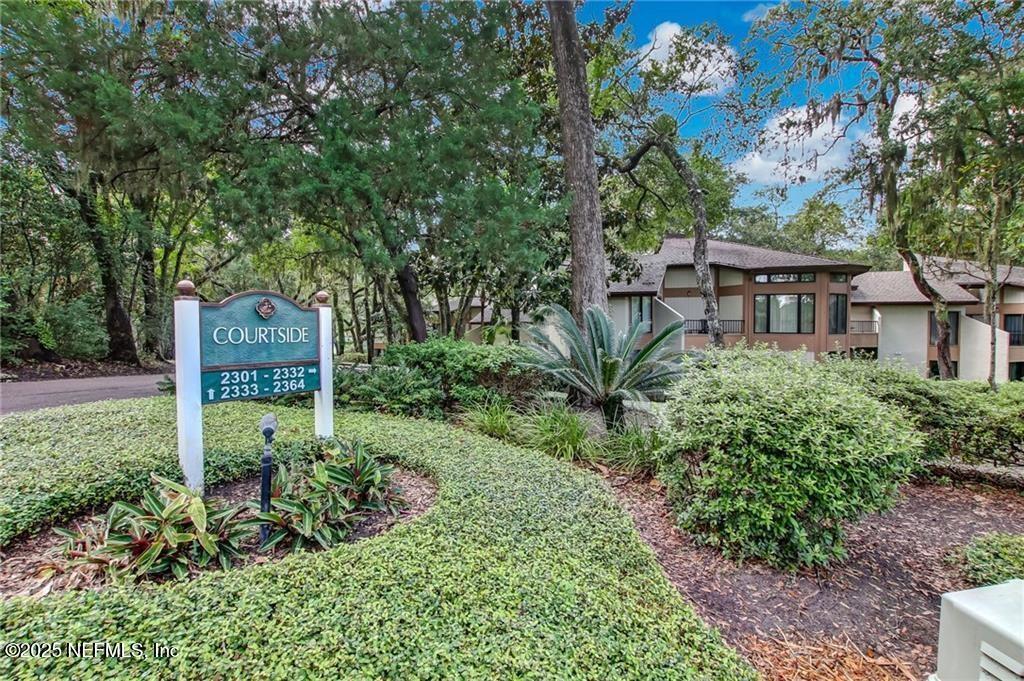 2317 &2319 BOXWOOD Lane