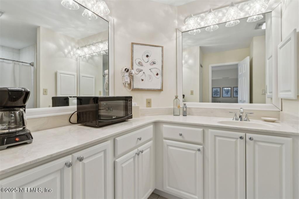 2317 &2319 BOXWOOD Lane