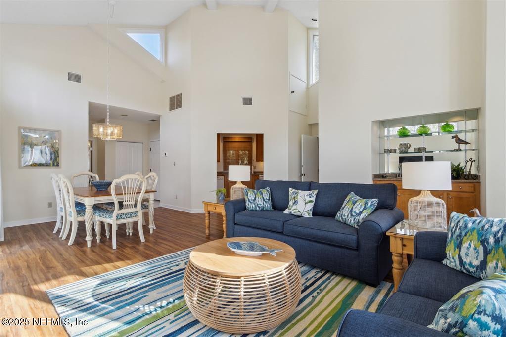 2317 &2319 BOXWOOD Lane