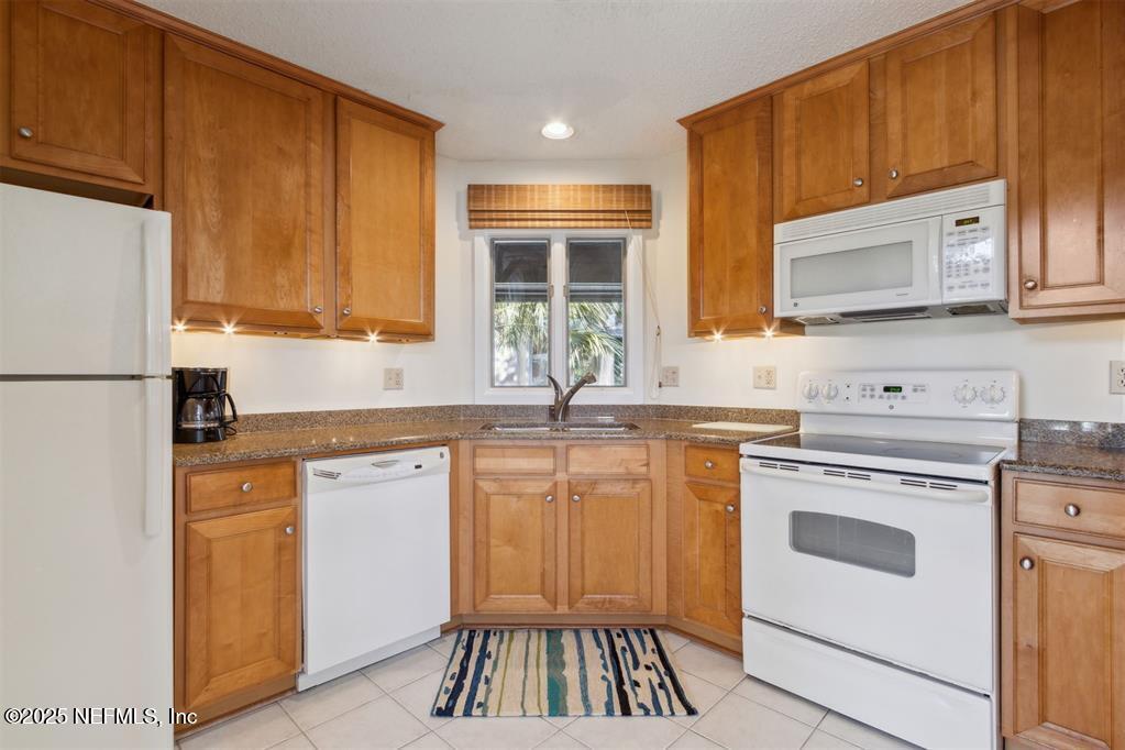 2317 &2319 BOXWOOD Lane