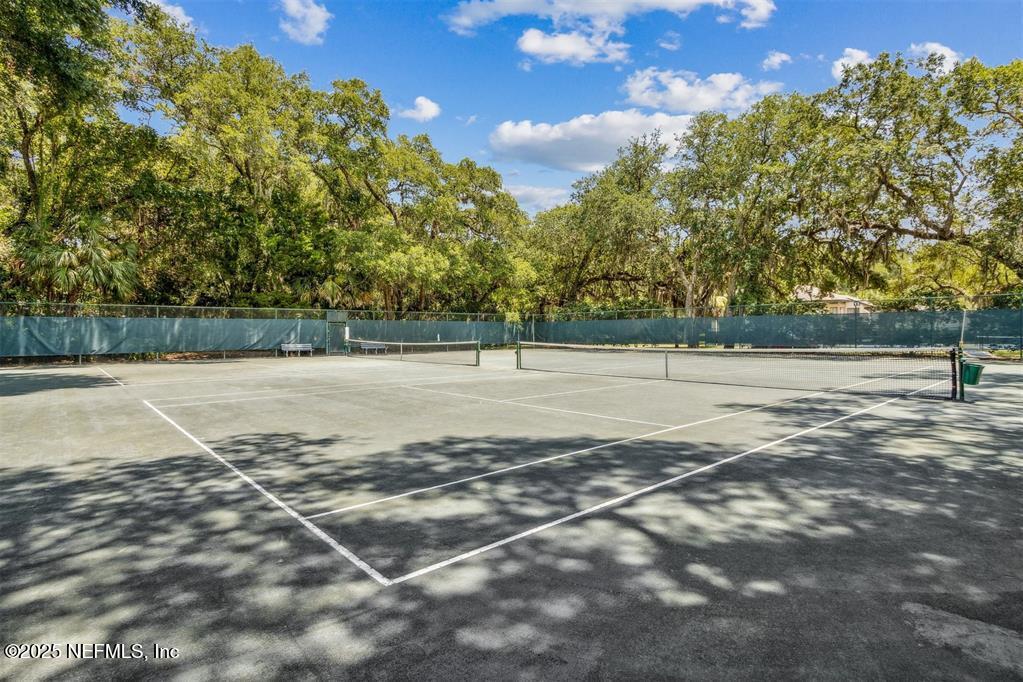 2317 &2319 BOXWOOD Lane