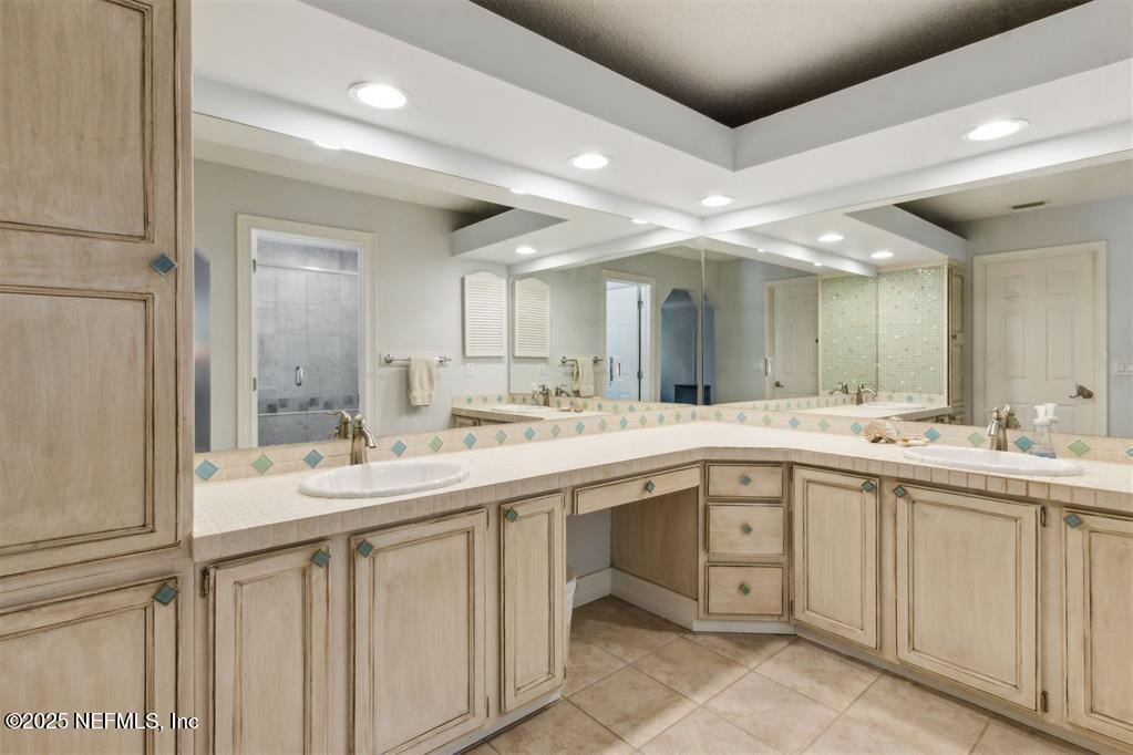 110 EIDER Court