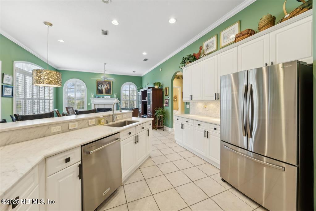 2749 OCEAN OAKS Drive