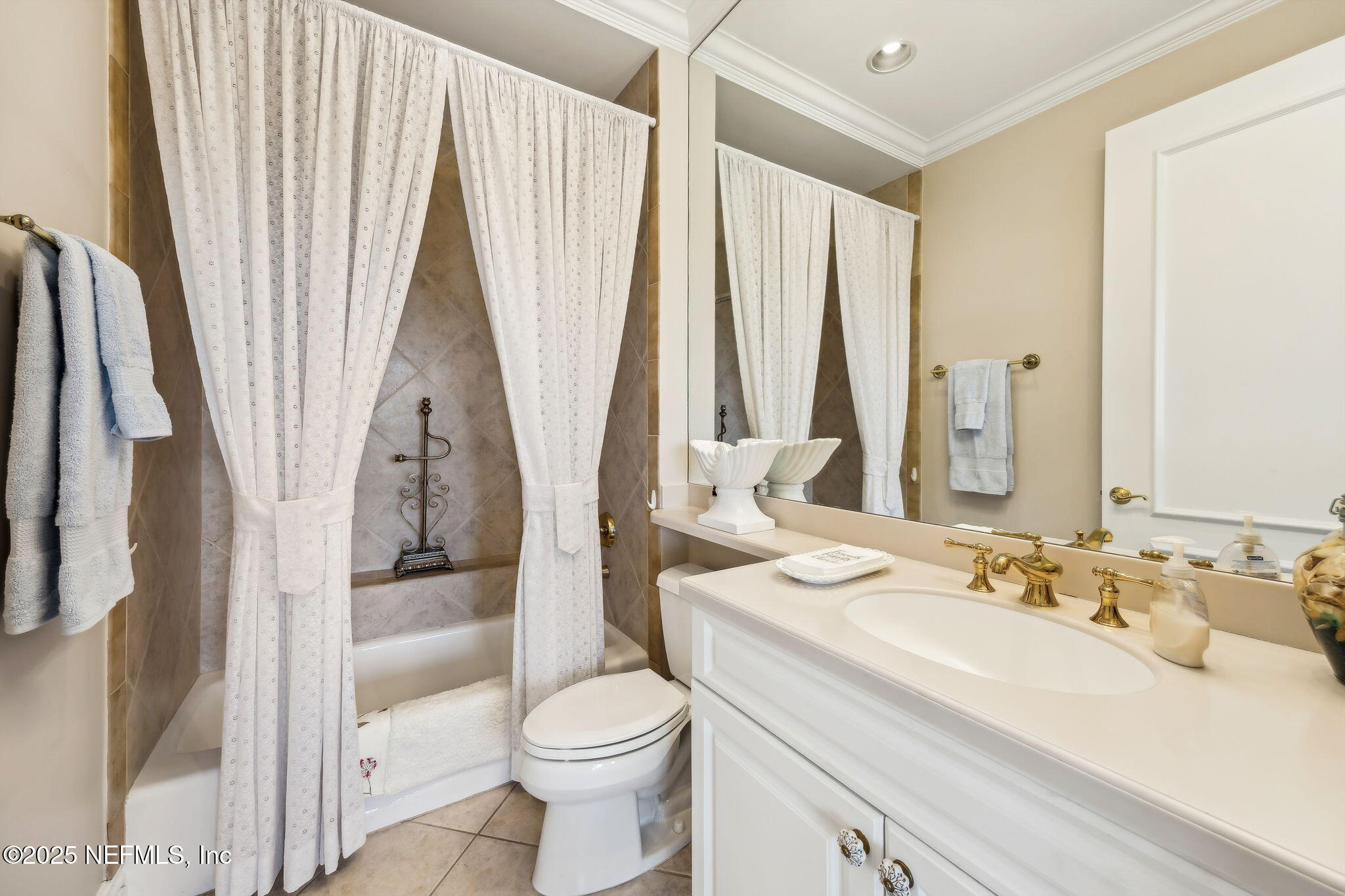 4694 CARLTON DUNES Drive 1401