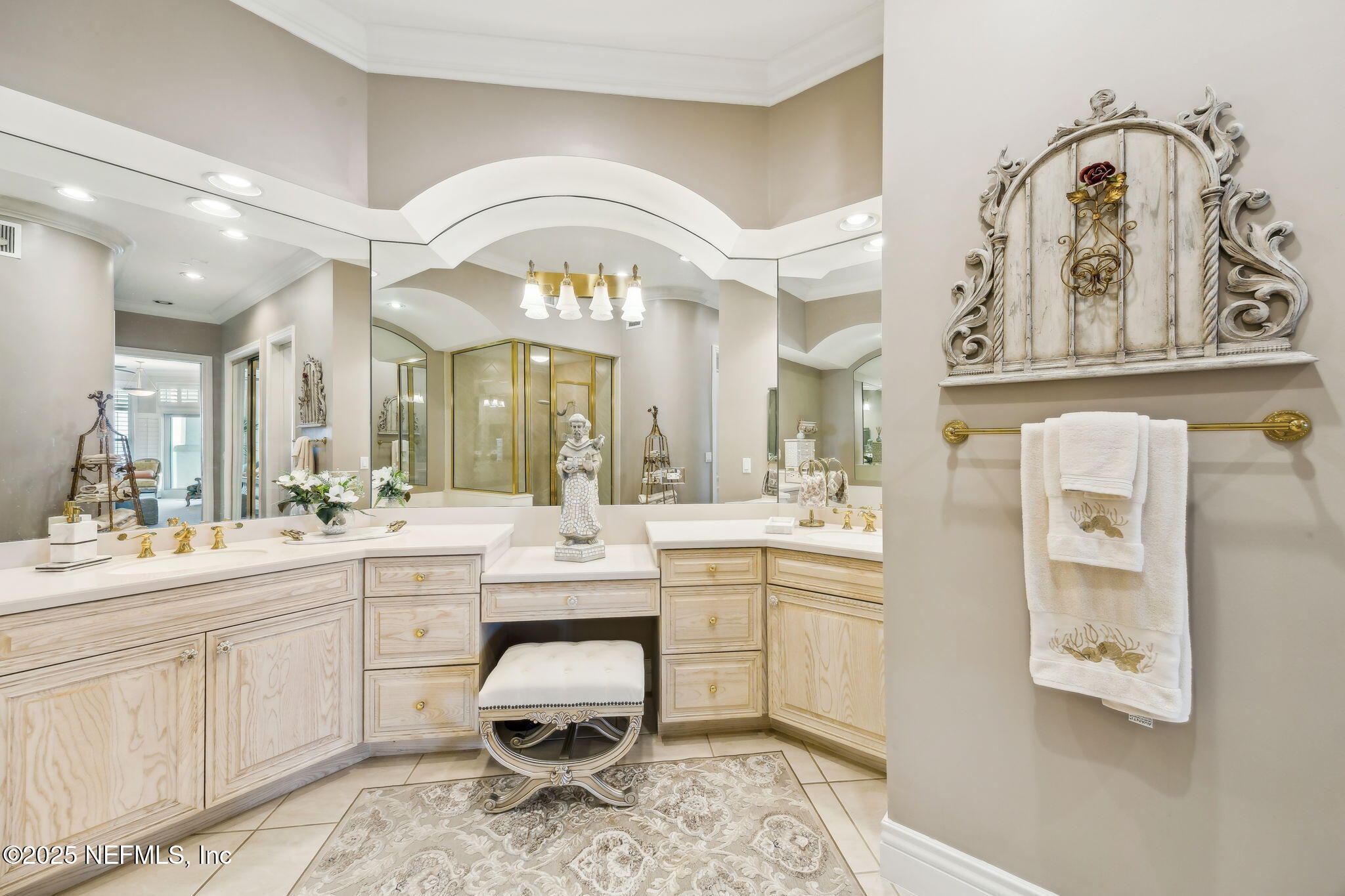 4694 CARLTON DUNES Drive 1401