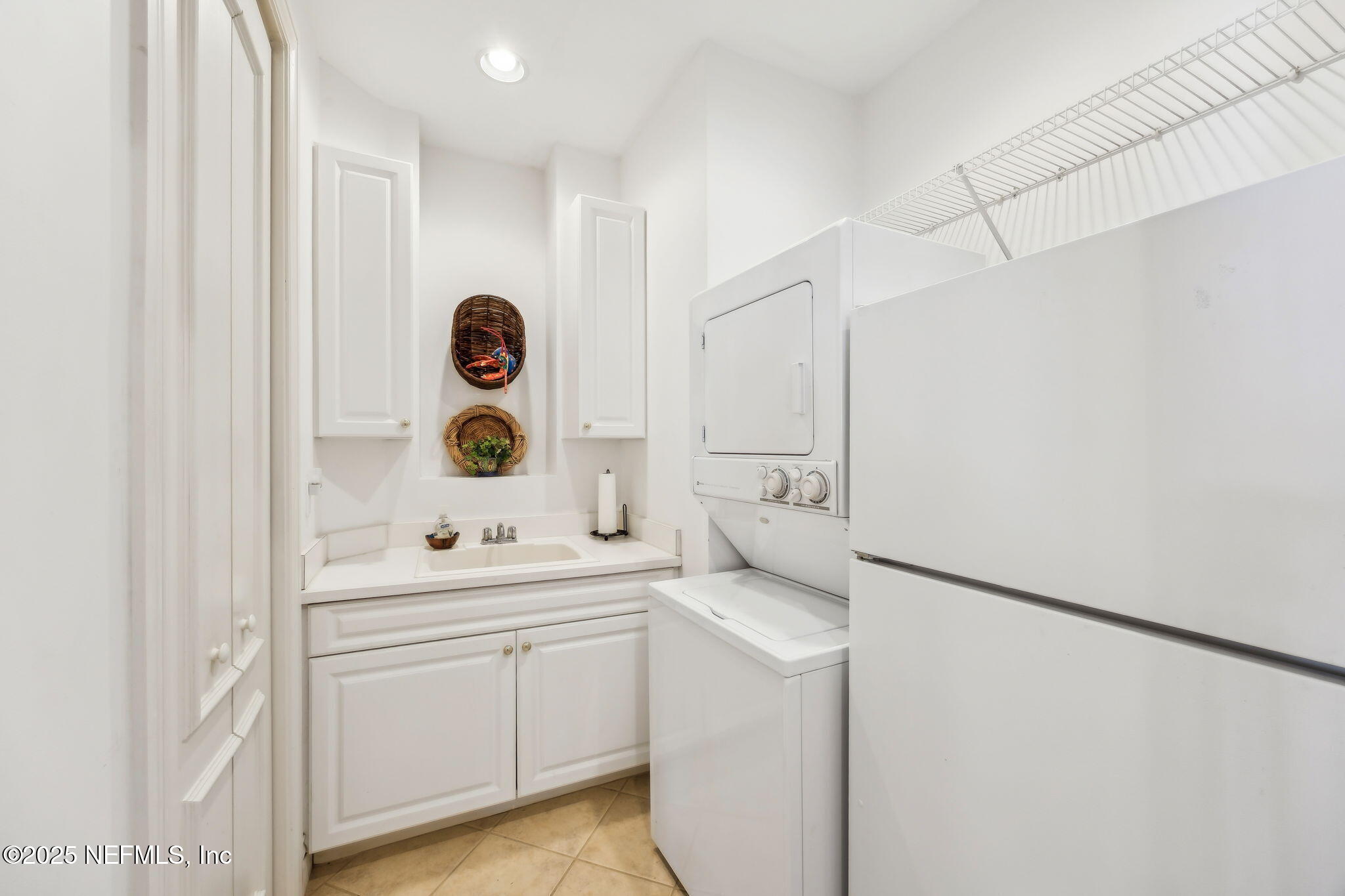 4694 CARLTON DUNES Drive 1401