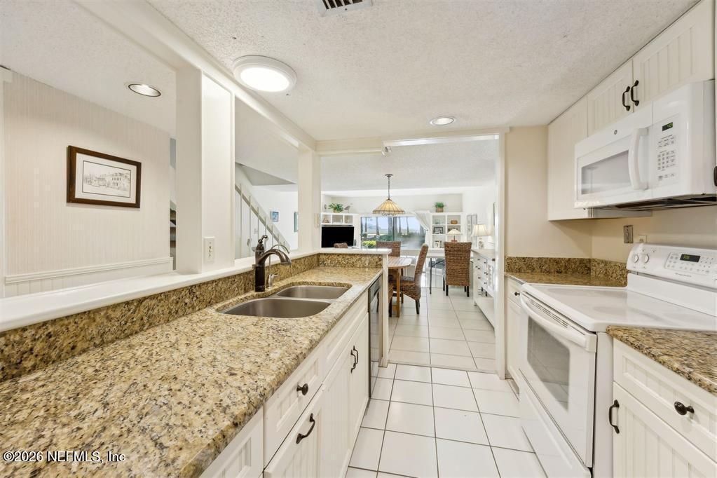 3051 SEA MARSH Road
