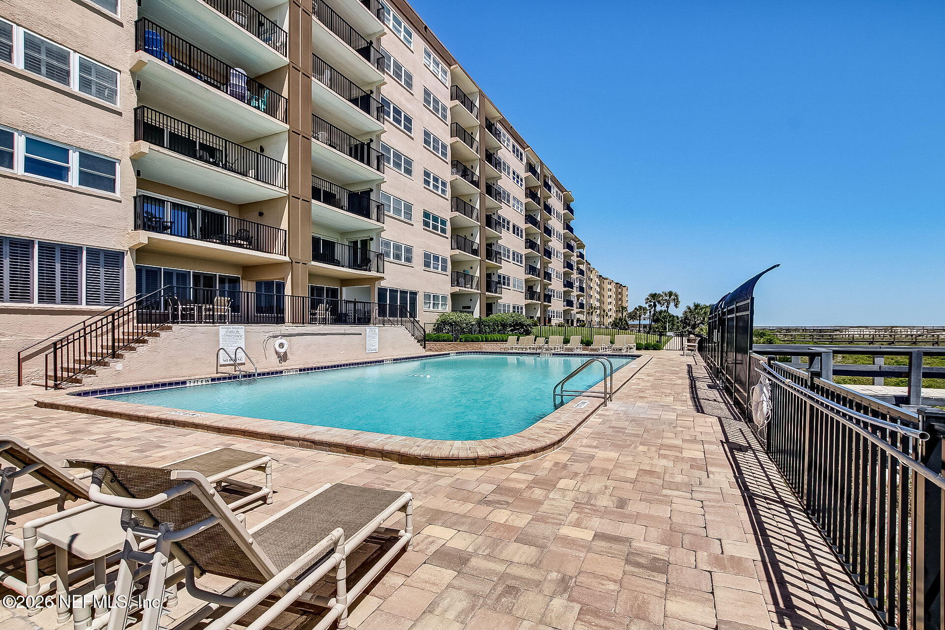 3350 S FLETCHER Avenue 5D