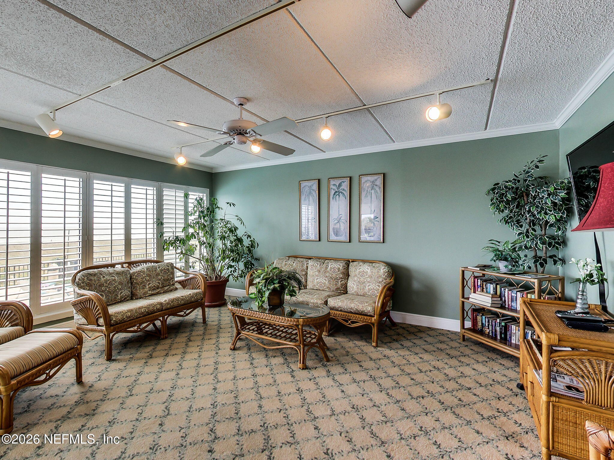 3350 S FLETCHER Avenue 5D