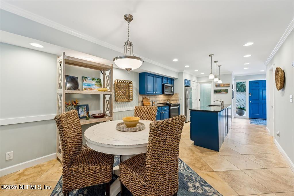 3033 SEA MARSH Road