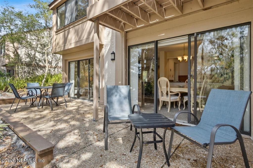 2004 BEACH WOOD Road