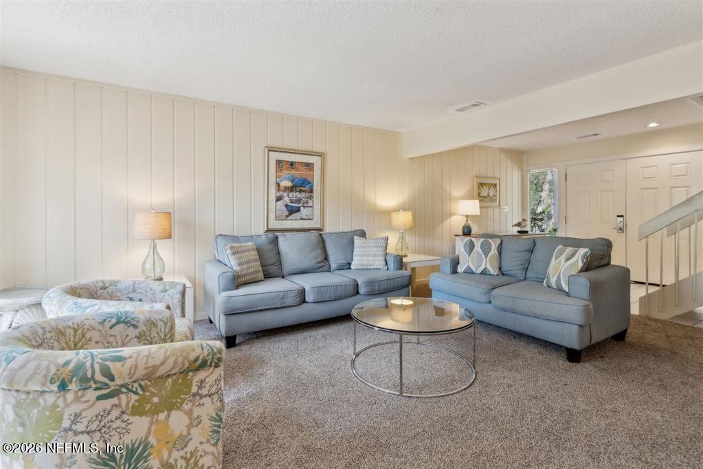 2004 BEACH WOOD Road