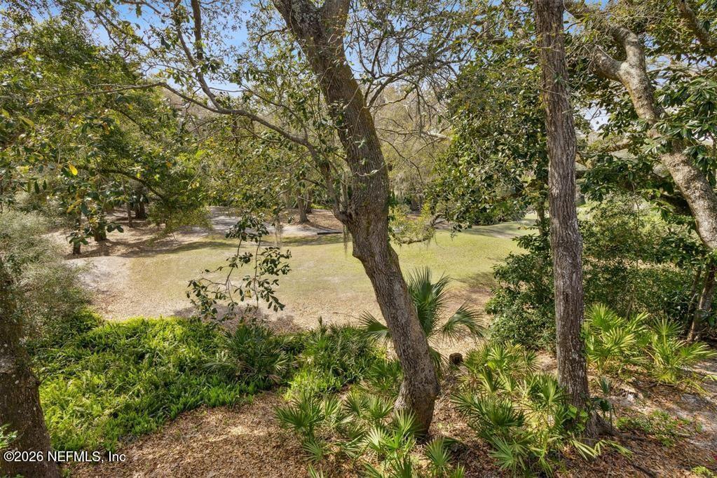 2004 BEACH WOOD Road