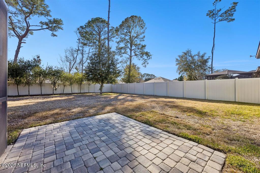 828 SIMMONS Road