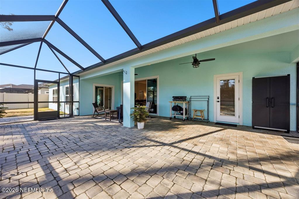 828 SIMMONS Road