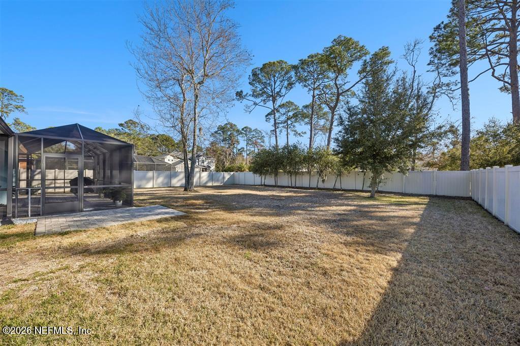 828 SIMMONS Road
