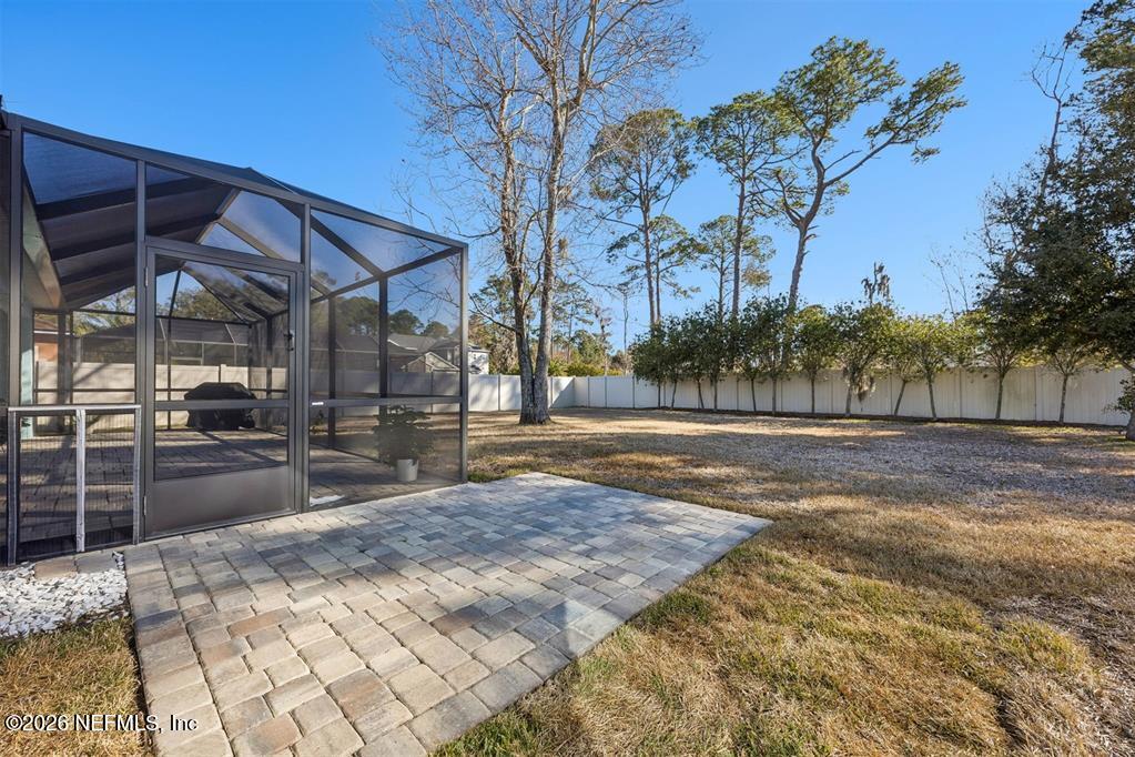 828 SIMMONS Road