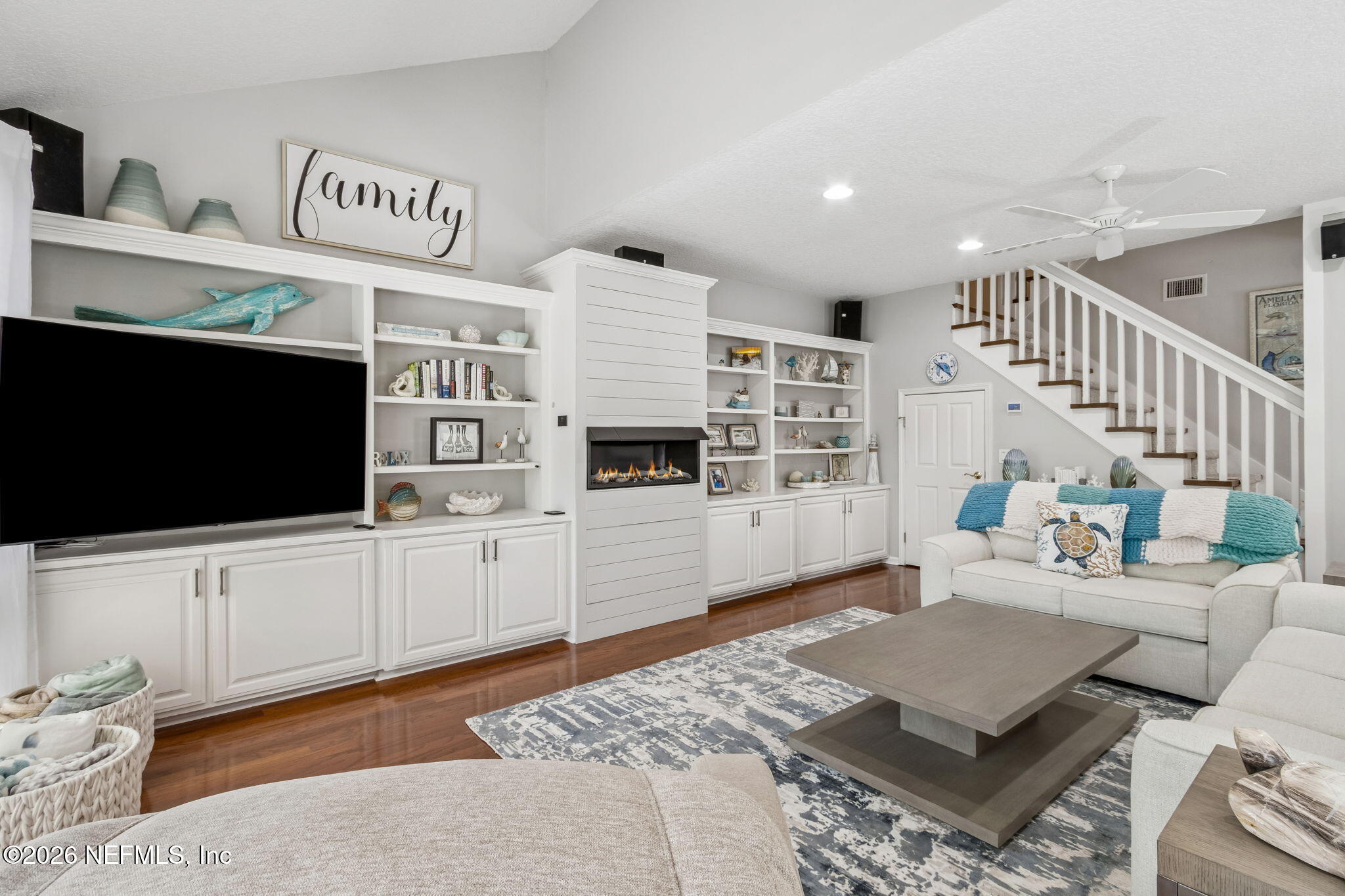 11 LITTLE DUNES Circle